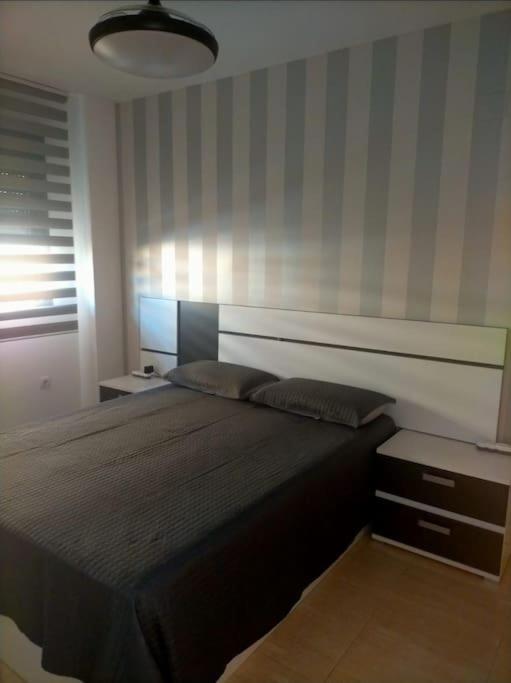 אל קאמפיו Apartamento Moderno Con Piscina Garaje Wifi Ac מראה חיצוני תמונה